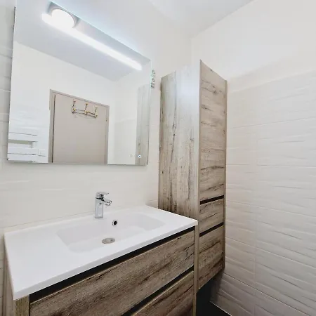 Le Lounge, Maison Avec Terrasse Proche Pensionat 3*