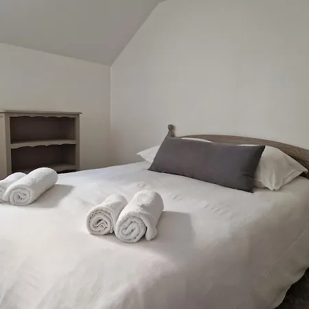 Le Lounge, Maison Avec Terrasse Proche