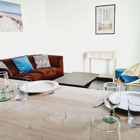 Le Lounge, Maison Avec Terrasse Proche