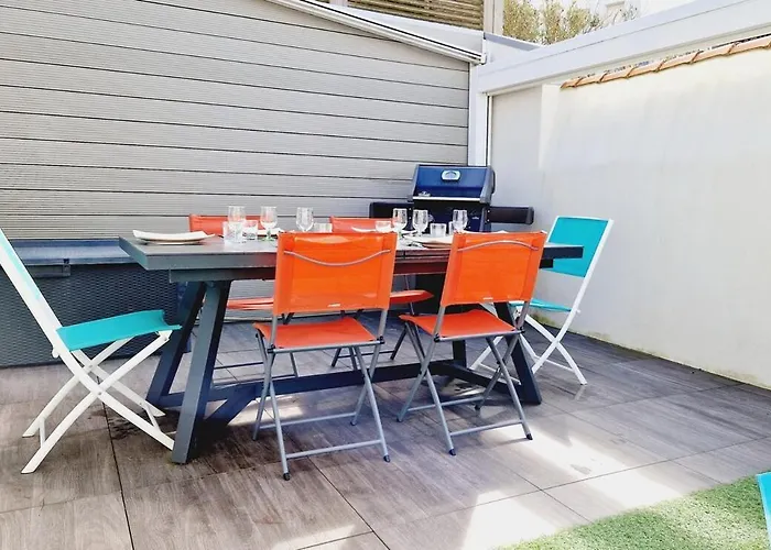 Le Lounge, Maison Avec Terrasse Proche 게스트하우스 3*