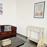 Gasthof Le Lounge, Maison Avec Terrasse Proche 4*