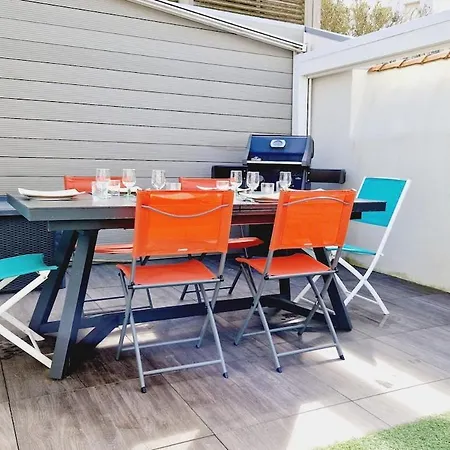 Holiday home Le Lounge, Maison Avec Terrasse Proche