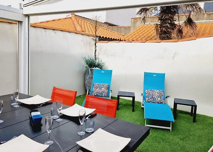 Le Lounge, Maison Avec Terrasse Proche